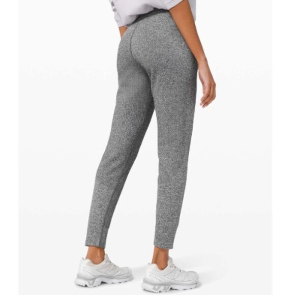 NWT Lululemon Engineered Warmth Jogger, Graphite Grey / White | Size 6 - Picture 3 of 11